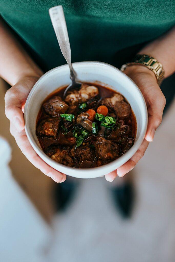 hamburger soup, bowl, spoon